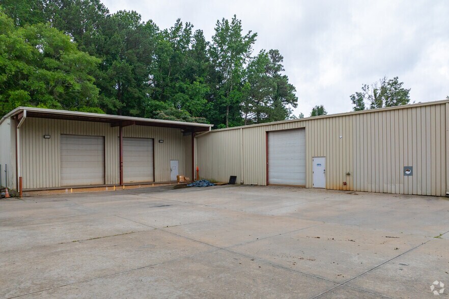 More Photos Of 9296 S Main St, Jonesboro Service For Sale