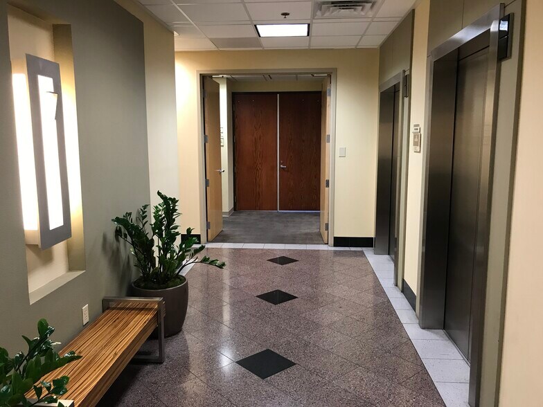 More Photos Of 6900 Westcliff Dr, Las Vegas Office For Lease