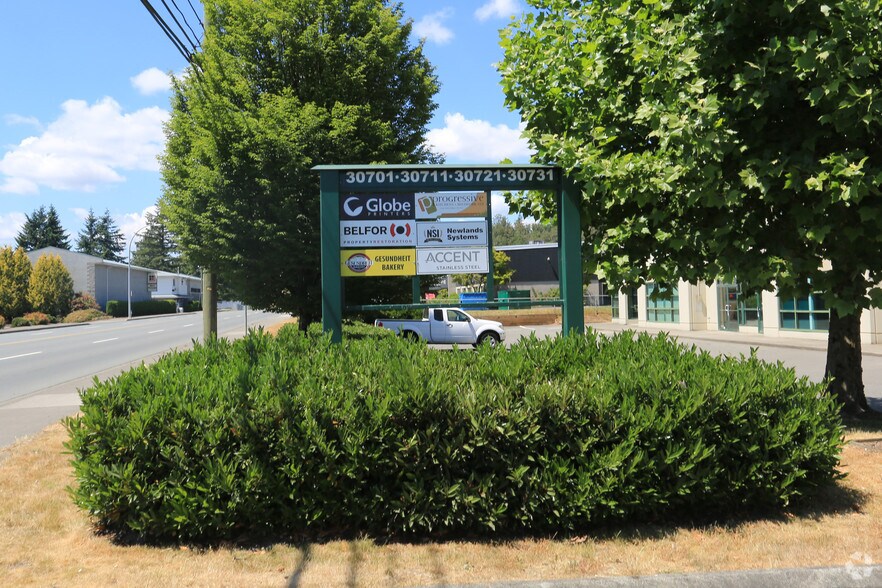 More Photos Of 30711 Simpson Rd, Abbotsford Warehouse For Lease