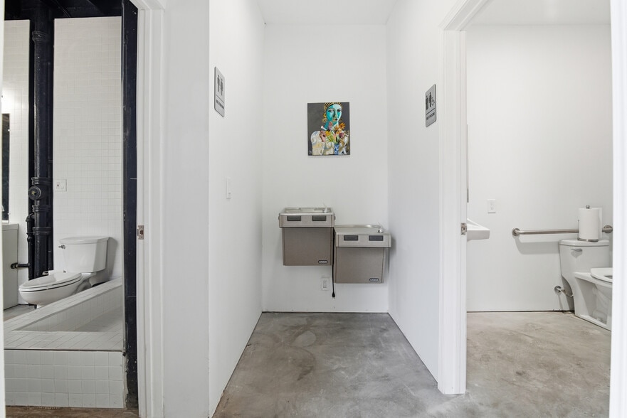 More Photos Of 1211 E Admiral Blvd, Tulsa Warehouse For Sale