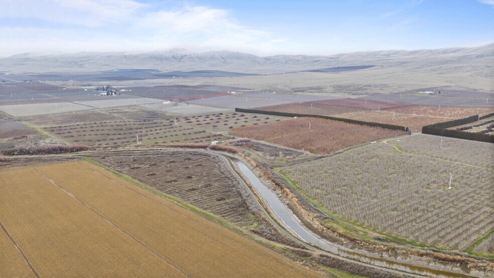 More Photos Of 2693 Kays Rd, Wapato Land For Sale