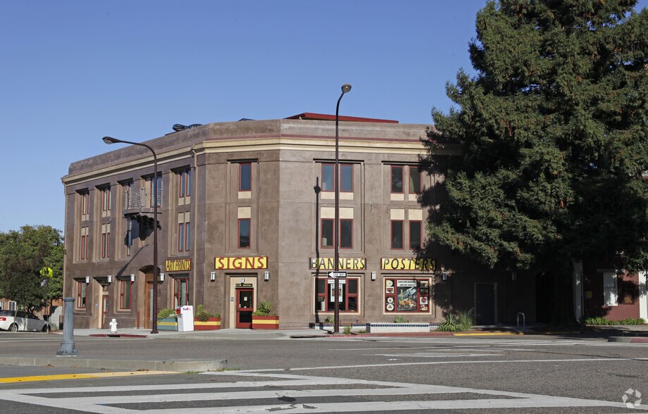 Primary Photo Of 2750 Adeline St, Berkeley Office Residential For Lease