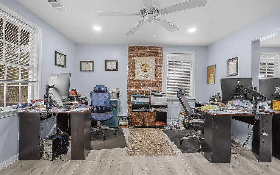 More Photos Of 123 Beasley Rd, Savannah Industrial For Sale