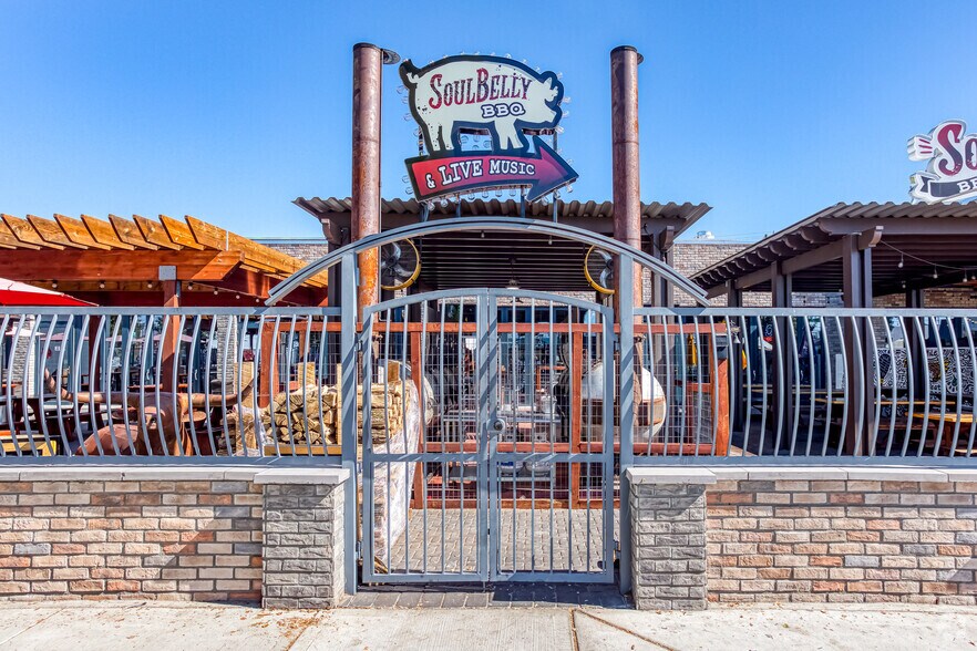 More Photos Of 1327 S Main St, Las Vegas Restaurant For Lease