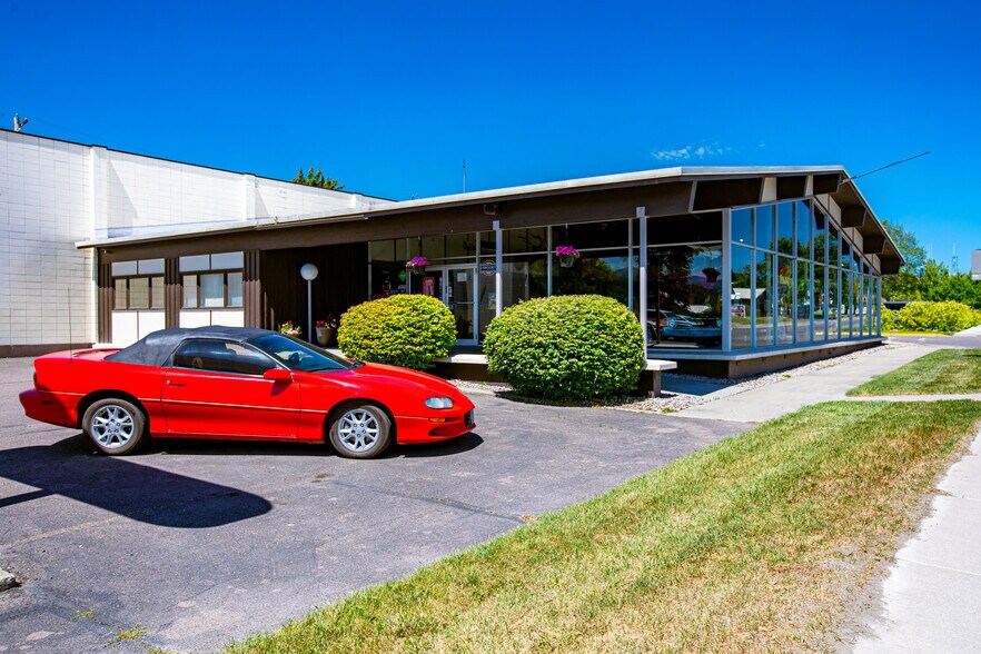 More Photos Of 1212 S Main St, Kalispell Auto Dealership For Sale