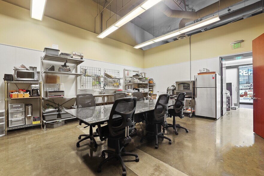 More Photos Of 9661 Irvine Center Dr, Irvine Loft Creative Space For Sale