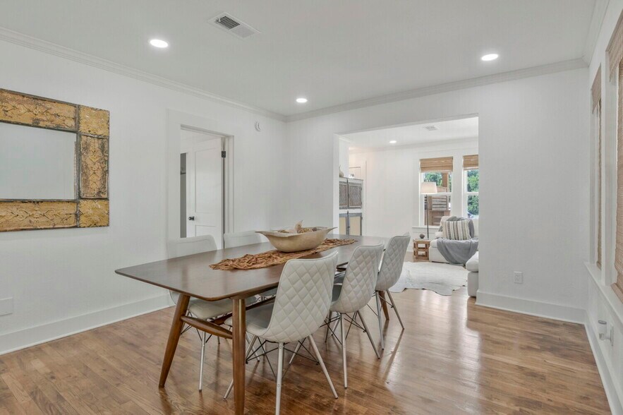 More Photos Of 6682 Ravine St, Milton Office Residential For Sale