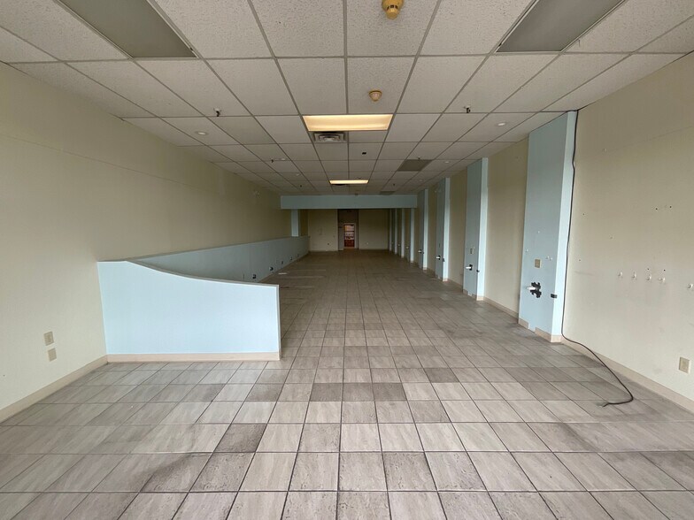 More Photos Of Brookwood Dr @ US 30, New Haven Unknown For Sale
