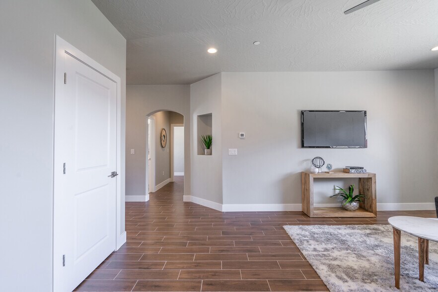 More Photos Of 278 2020 w, Hurricane Specialty For Sale