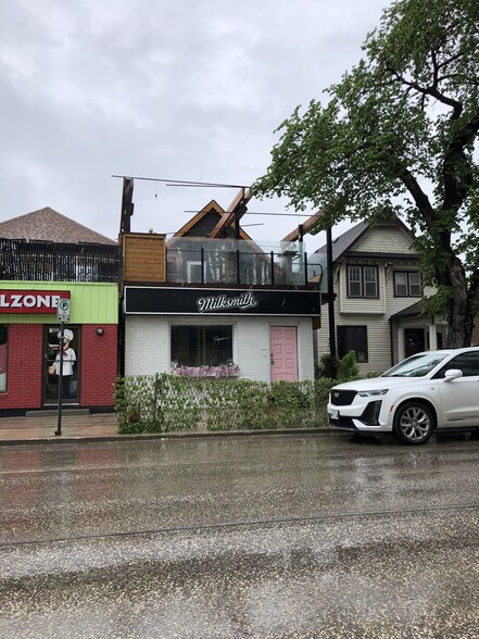 More Photos Of 651 Corydon Av, Winnipeg Restaurant For Sale