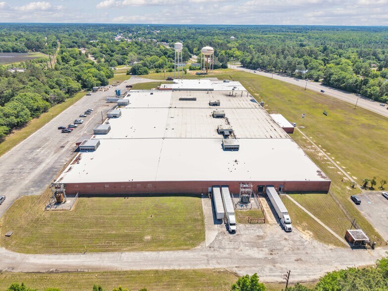 More Photos Of 11200 Dunbarton Blvd, Barnwell Manufacturing For Lease