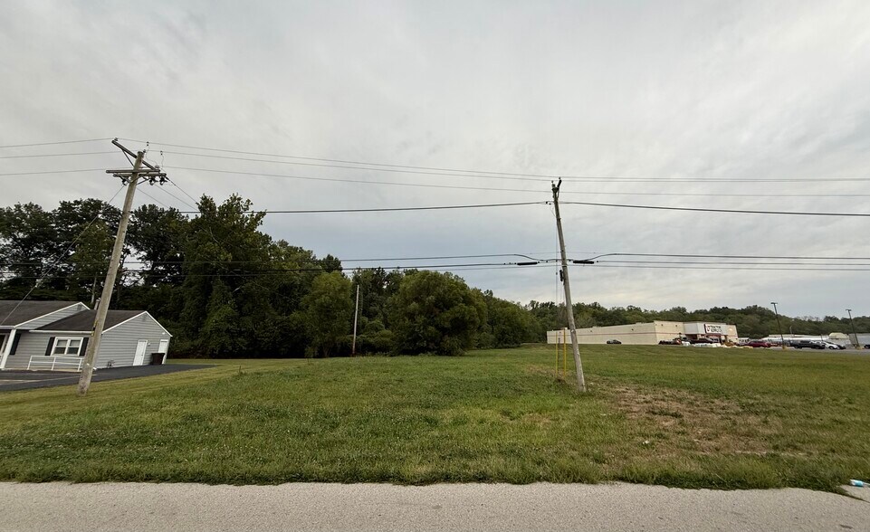 More Photos Of 3003 Homer Adams Pky, Alton Land For Sale