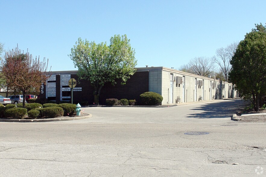 More Photos Of 5255 N Tacoma Ave, Indianapolis Unknown For Lease