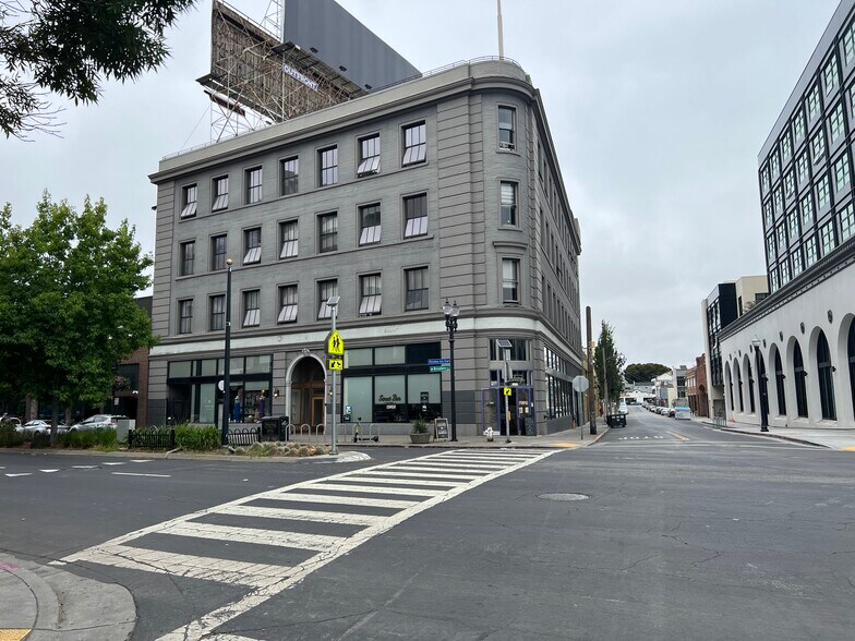 More Photos Of 2400 Broadway, Oakland General Retail For Lease