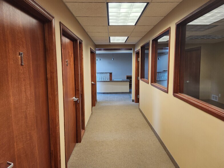 More Photos Of 3352 Sherman Ct, Eagan Medical For Sale