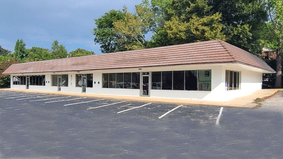 Primary Photo Of 879 Park Ave, Hot Springs General Retail For Lease