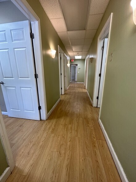More Photos Of 3244 E Main St, Mohegan Lake Medical For Lease