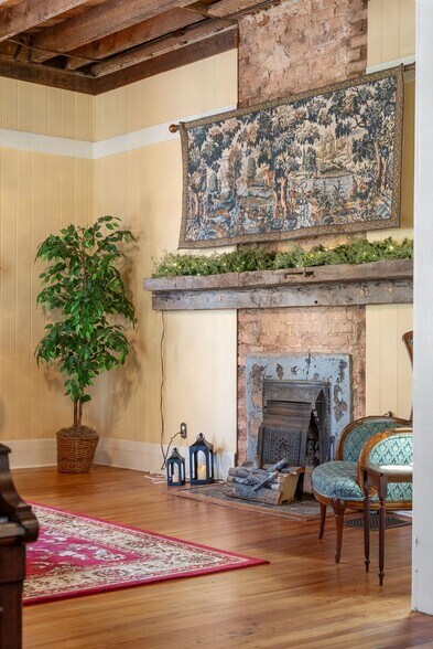 More Photos Of 207 W 2nd Ave, Easley Hospitality For Sale