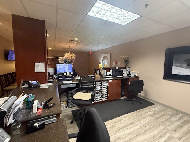 More Photos Of 6150 Metrowest Blvd, Orlando Medical For Lease
