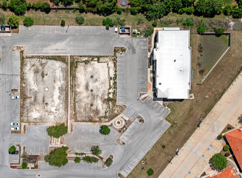 More Photos Of 818 Knights Cross Dr, San Antonio Medical For Lease
