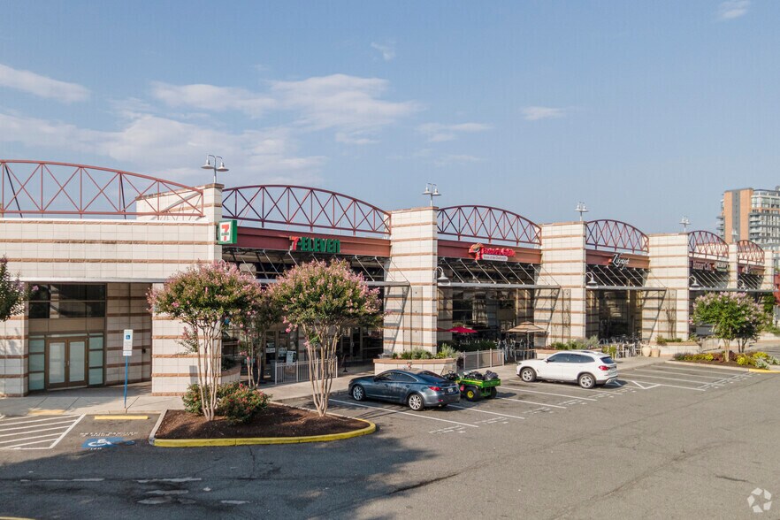 More Photos Of 2034 Eisenhower Ave, Alexandria Office For Lease