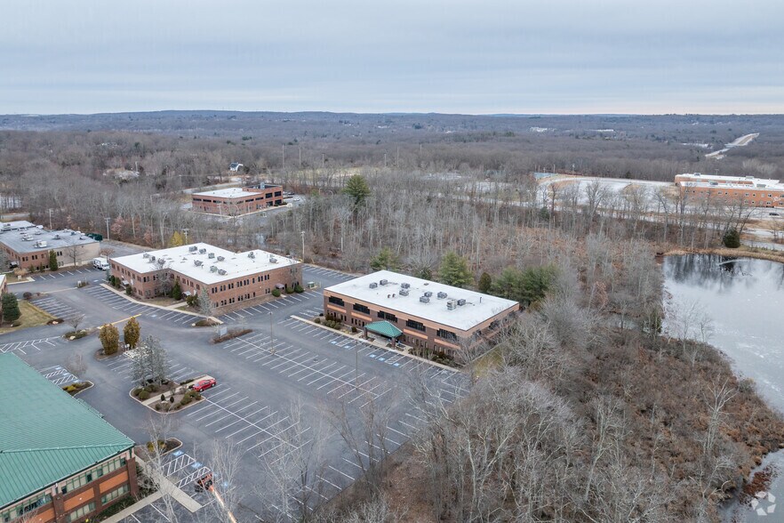 More Photos Of 6 Blackstone Valley Pl, Lincoln Medical For Sale