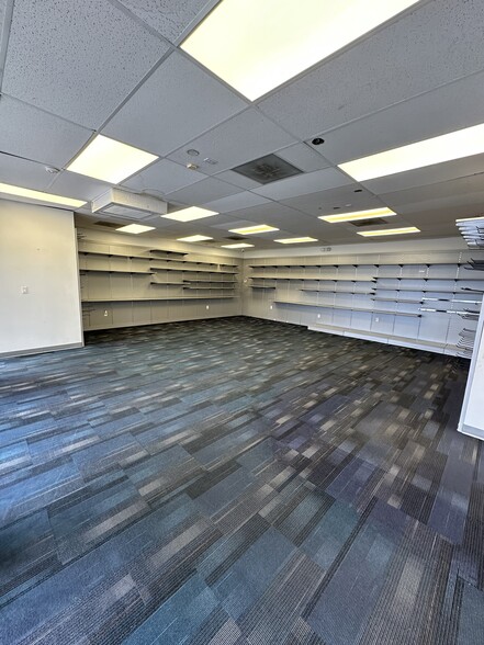 More Photos Of 29 N Federal Hwy, Hallandale Beach Freestanding For Lease