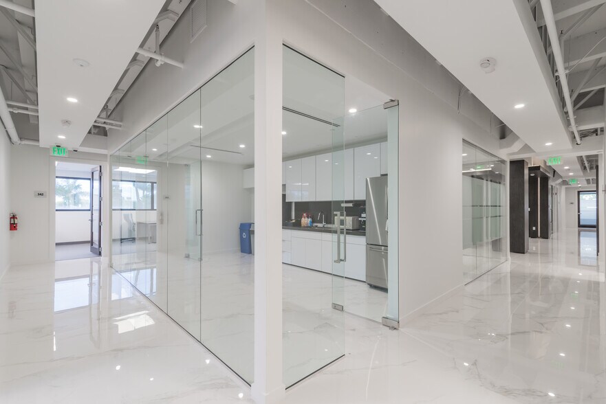 More Photos Of 955 S Federal Hwy, Fort Lauderdale Loft Creative Space For Sale