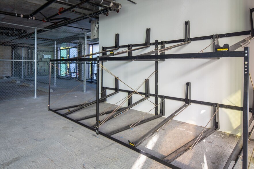 More Photos Of 1511 N Fairfax Ave, Los Angeles Apartments For Lease