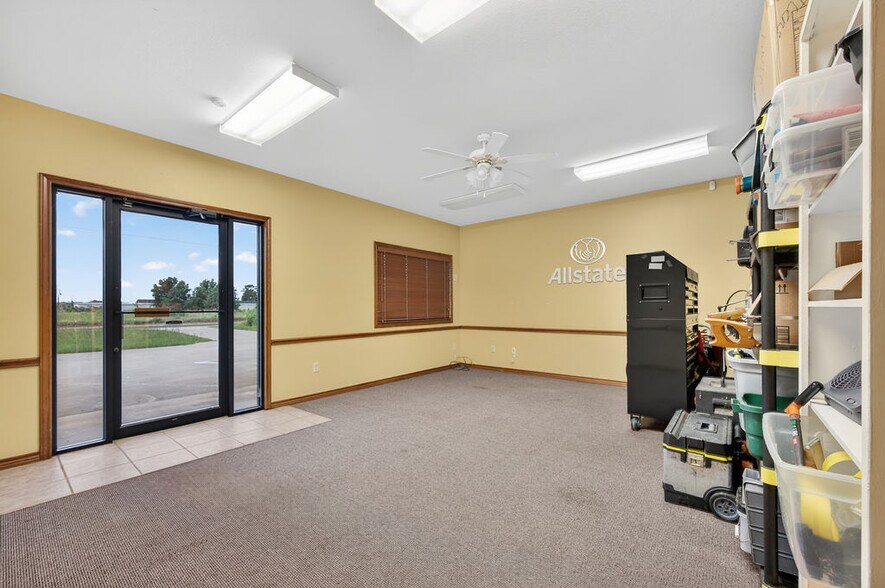 More Photos Of 8351 Fm 3506, Coffee City Office For Sale