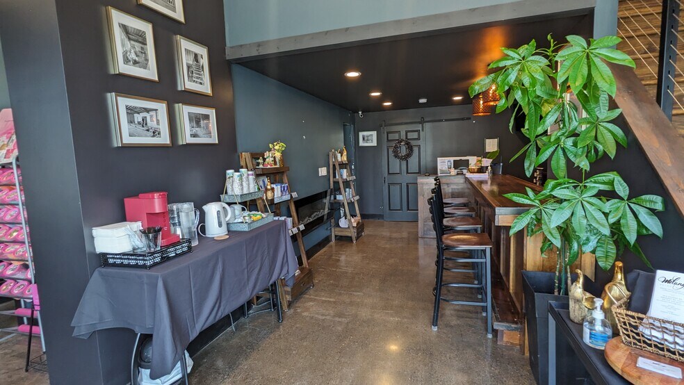 More Photos Of 1815 Eggert Rd, Buffalo Storefront For Sale
