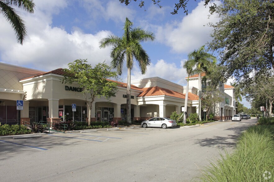 More Photos Of 9010 W Commercial Blvd, Sunrise Unknown For Lease