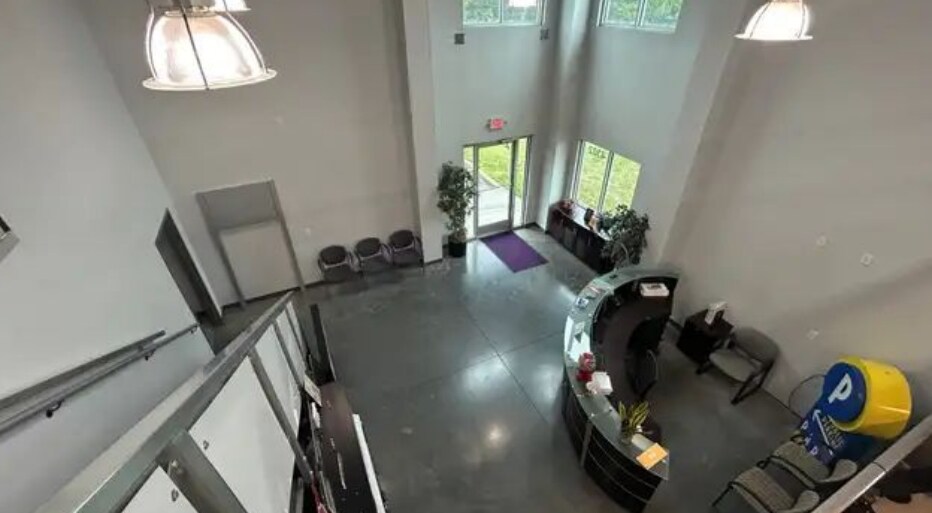 More Photos Of 4302 Security Pky, New Albany Manufacturing For Lease