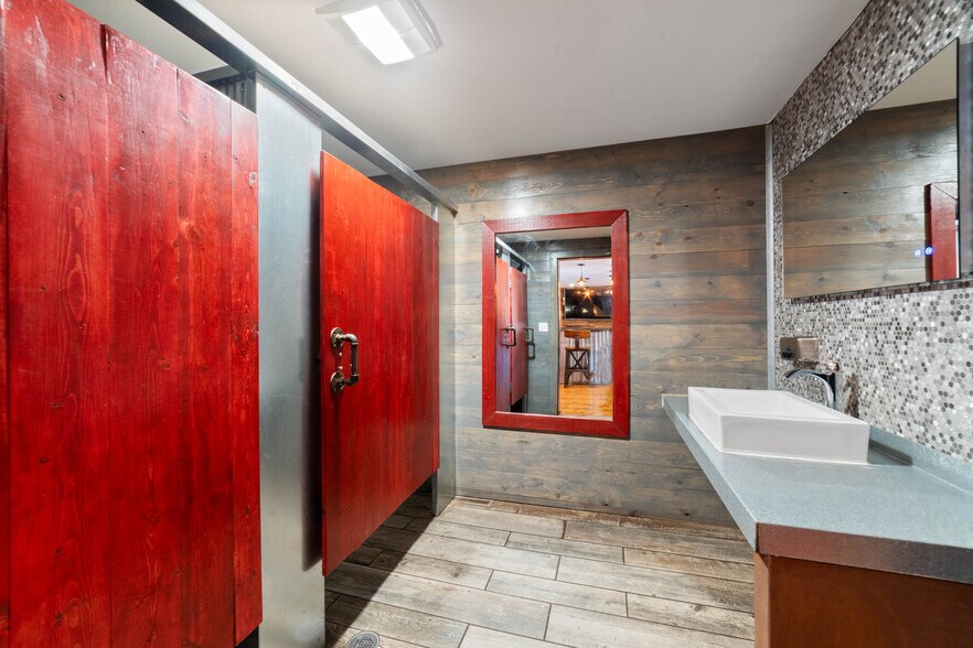 More Photos Of 10688 S Us-53, Solon Springs Restaurant For Sale