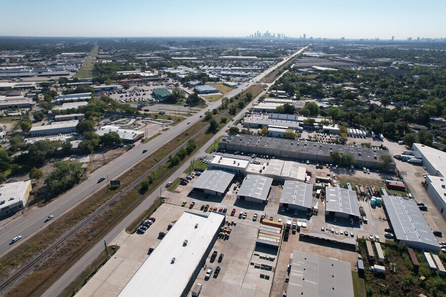 Primary Photo Of 11437 Todd St, Houston Unknown For Lease