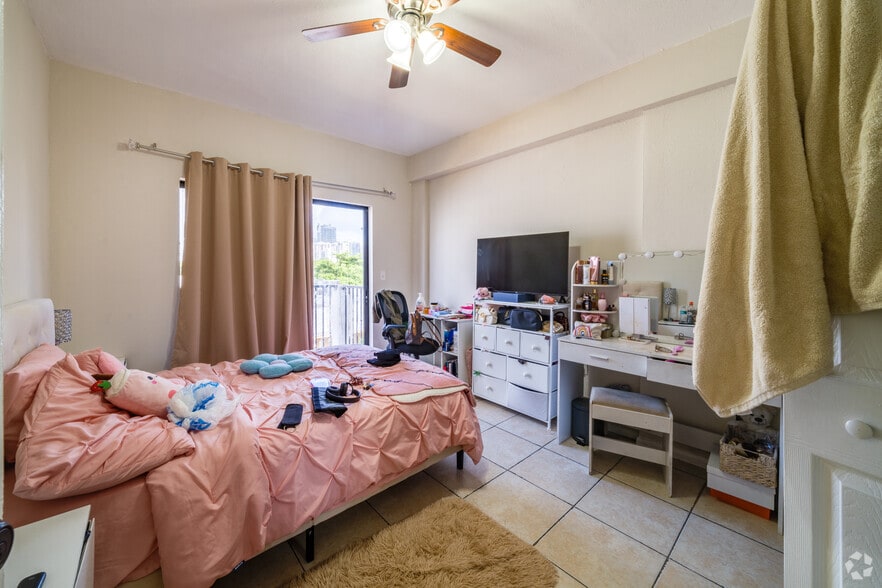 More Photos Of 763 SW 5th St, Miami Apartments For Sale