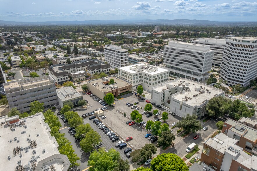 More Photos Of 141 S Lake Ave, Pasadena Office For Sale