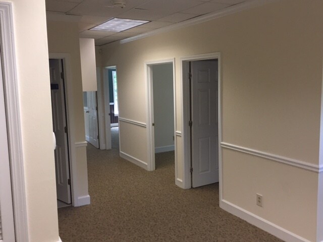 More Photos Of 1851 Peeler Rd, Dunwoody Office For Sale