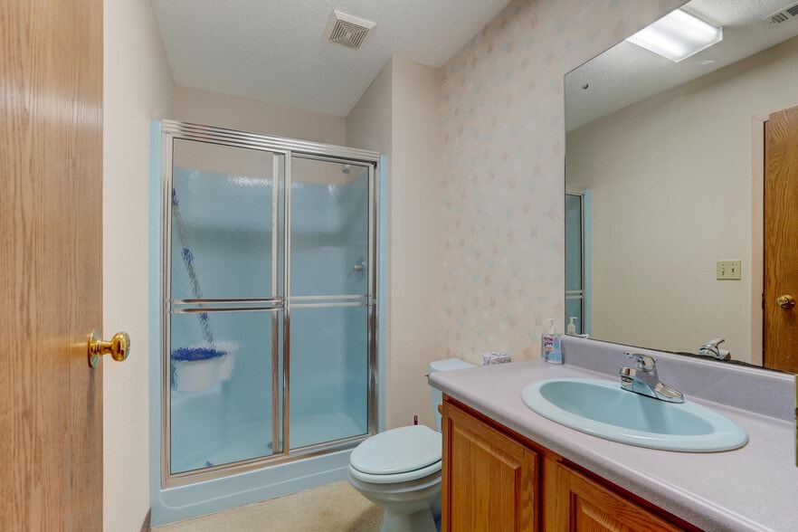 More Photos Of 601 W Harrison St, Reidsville Medical For Sale