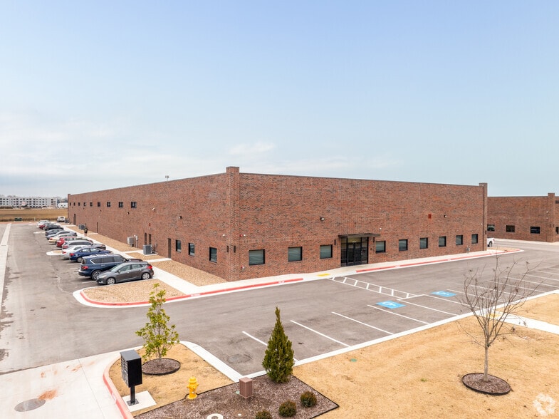 More Photos Of 12231 S 74th East Ave Ave, Bixby Unknown For Lease