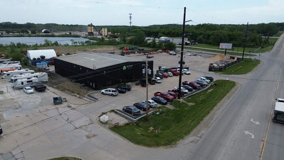 Primary Photo Of 5145 NW Beaver Dr, Johnston Warehouse For Lease