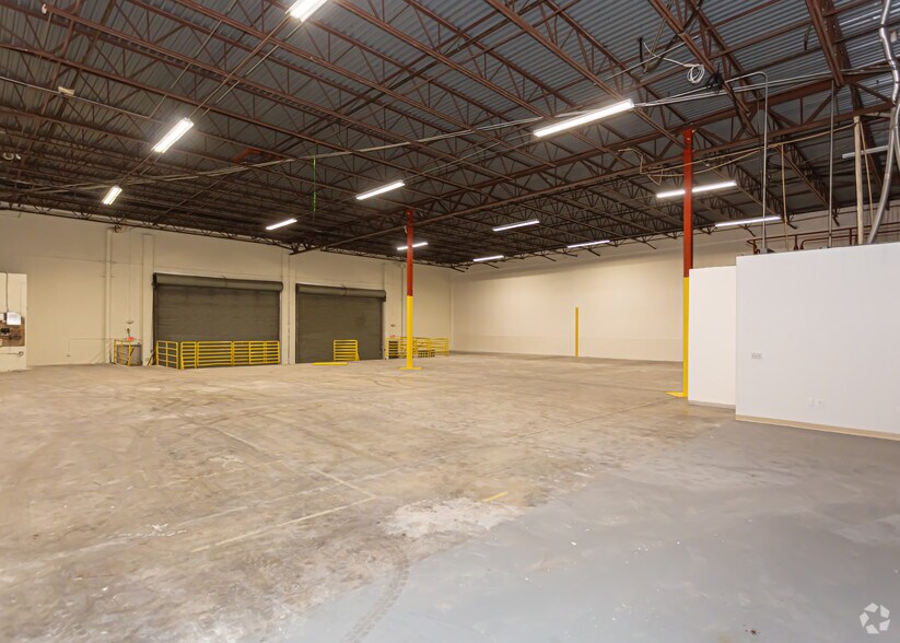 More Photos Of 7501-7521 NW 52nd St, Miami Unknown For Lease