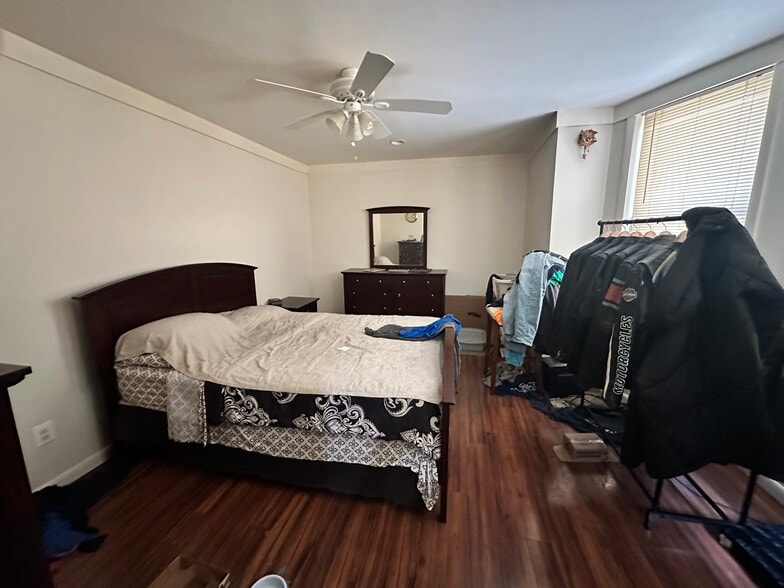 More Photos Of 900-902 Cottman Ave, Philadelphia Storefront Retail Residential For Sale