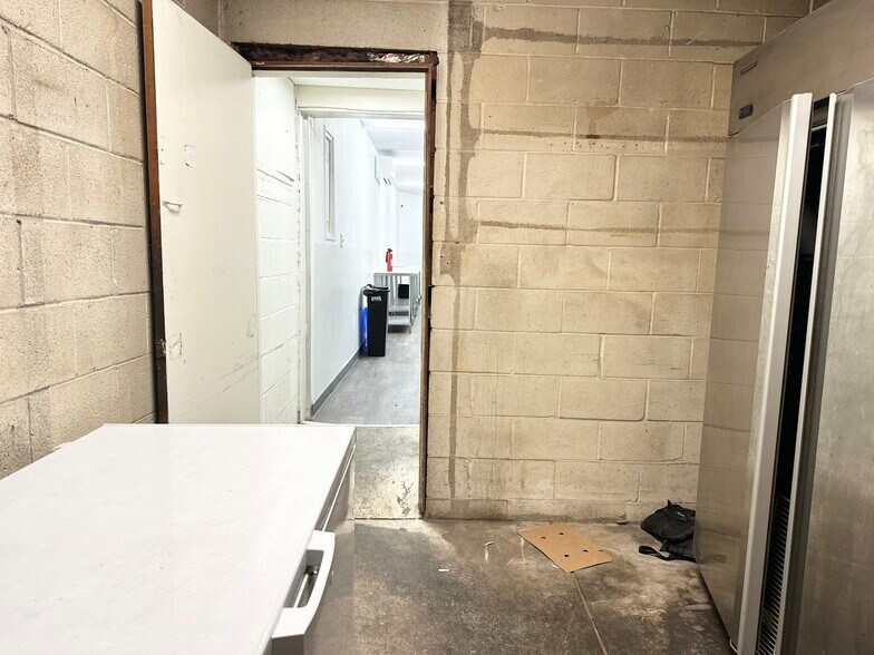 More Photos Of 5006 Curtis Ave, Curtis Bay Storefront Retail Residential For Lease