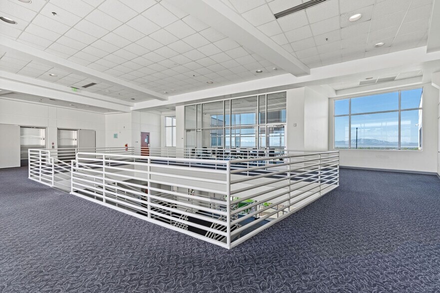 More Photos Of 888 University Park Blvd, Clearfield Office For Lease