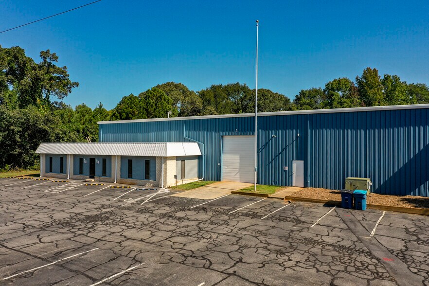 More Photos Of 144 Industrial Dr, Forest City Warehouse For Sale
