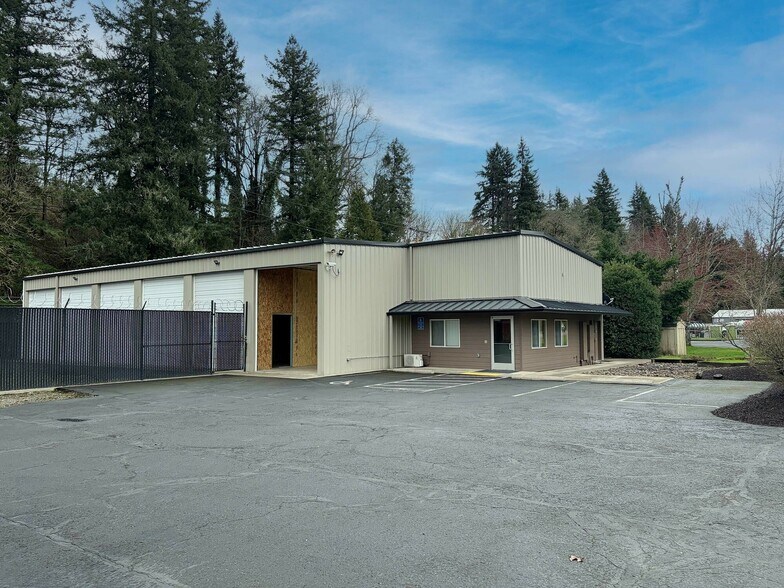More Photos Of 23000 SE Eagle Creek Rd, Eagle Creek Flex For Lease