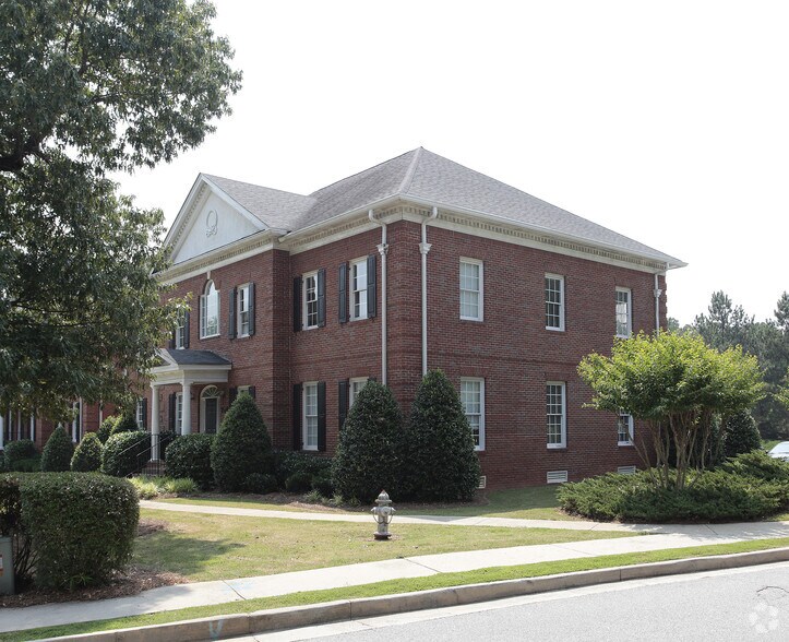 More Photos Of 795 E Lanier Ave, Fayetteville Office For Lease