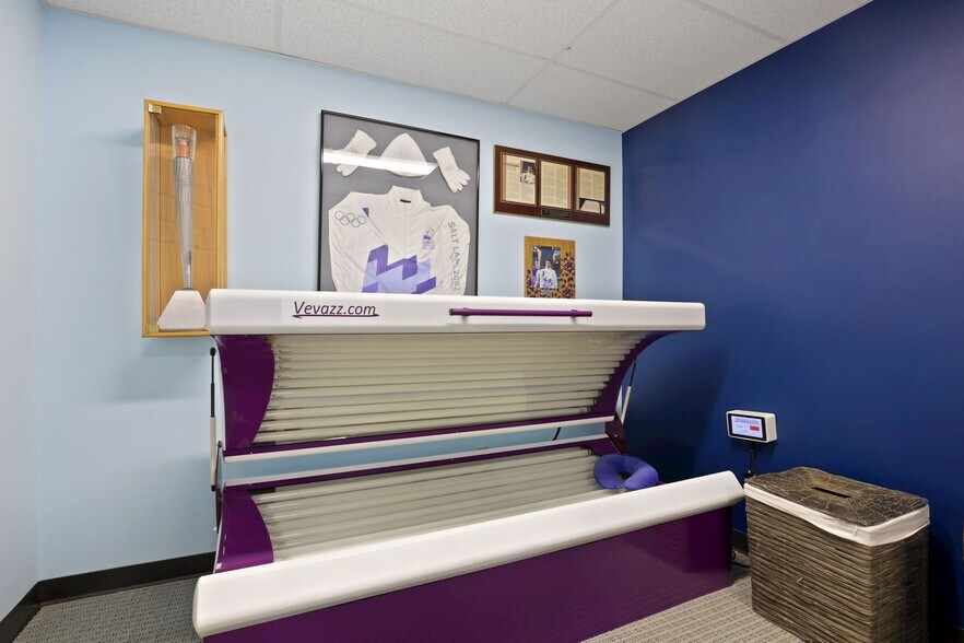 More Photos Of 794-799 Franklin Ave, Franklin Lakes General Retail For Sale