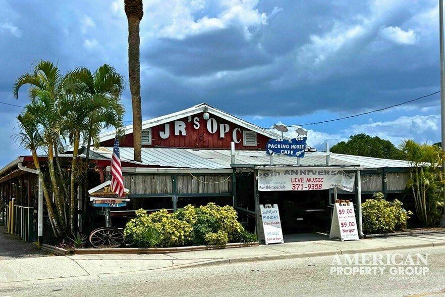 Primary Photo Of 987 S Packinghouse Rd, Sarasota Restaurant For Sale